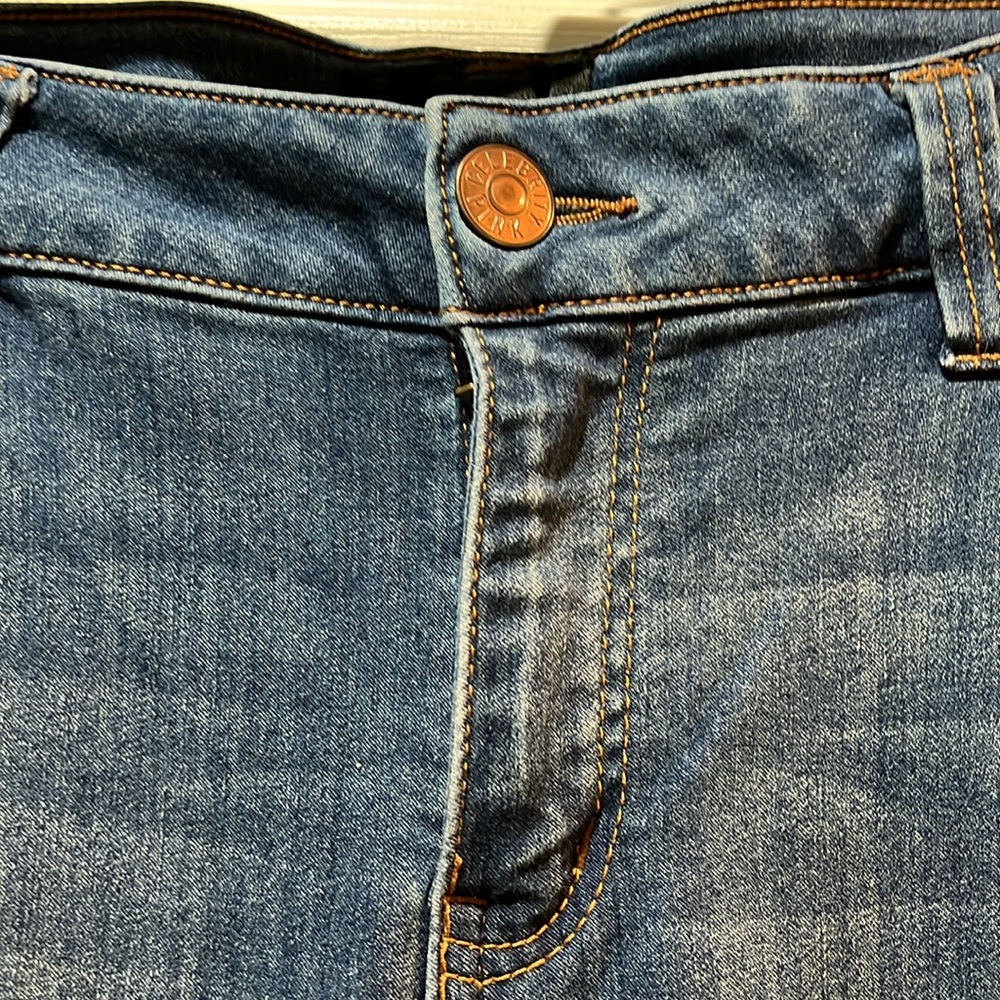 Womens Celebrity Pink jeans. Super skinny. Size 16. Like new condition. Stretchy - Picture 2 of 5